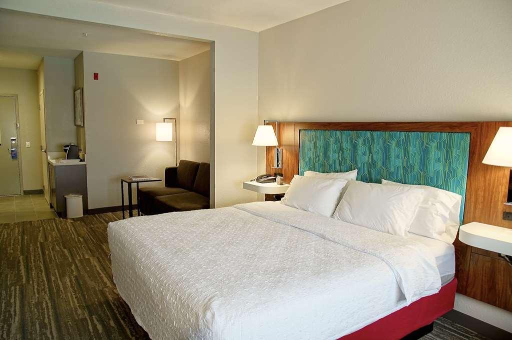 Hampton Inn & Suites Cathedral City Quarto foto